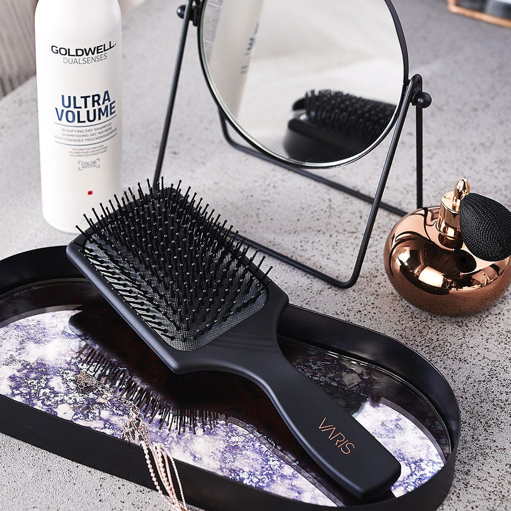 VARIS Paddle Brush