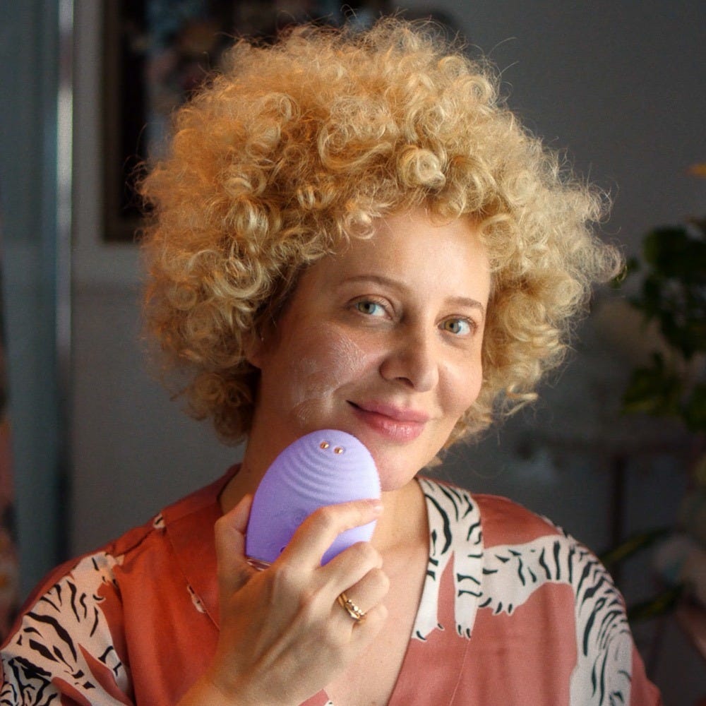 FOREO Sweden LUNA 4 plus Sensitive Skin