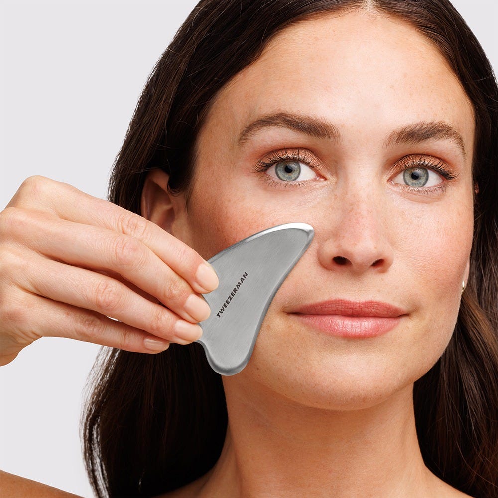 Tweezerman Gua Sha aus Edelstahl