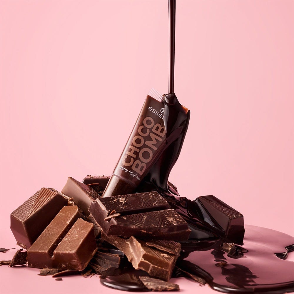 essence CHOCO BOMB shiny lipgloss 0 14,5 g