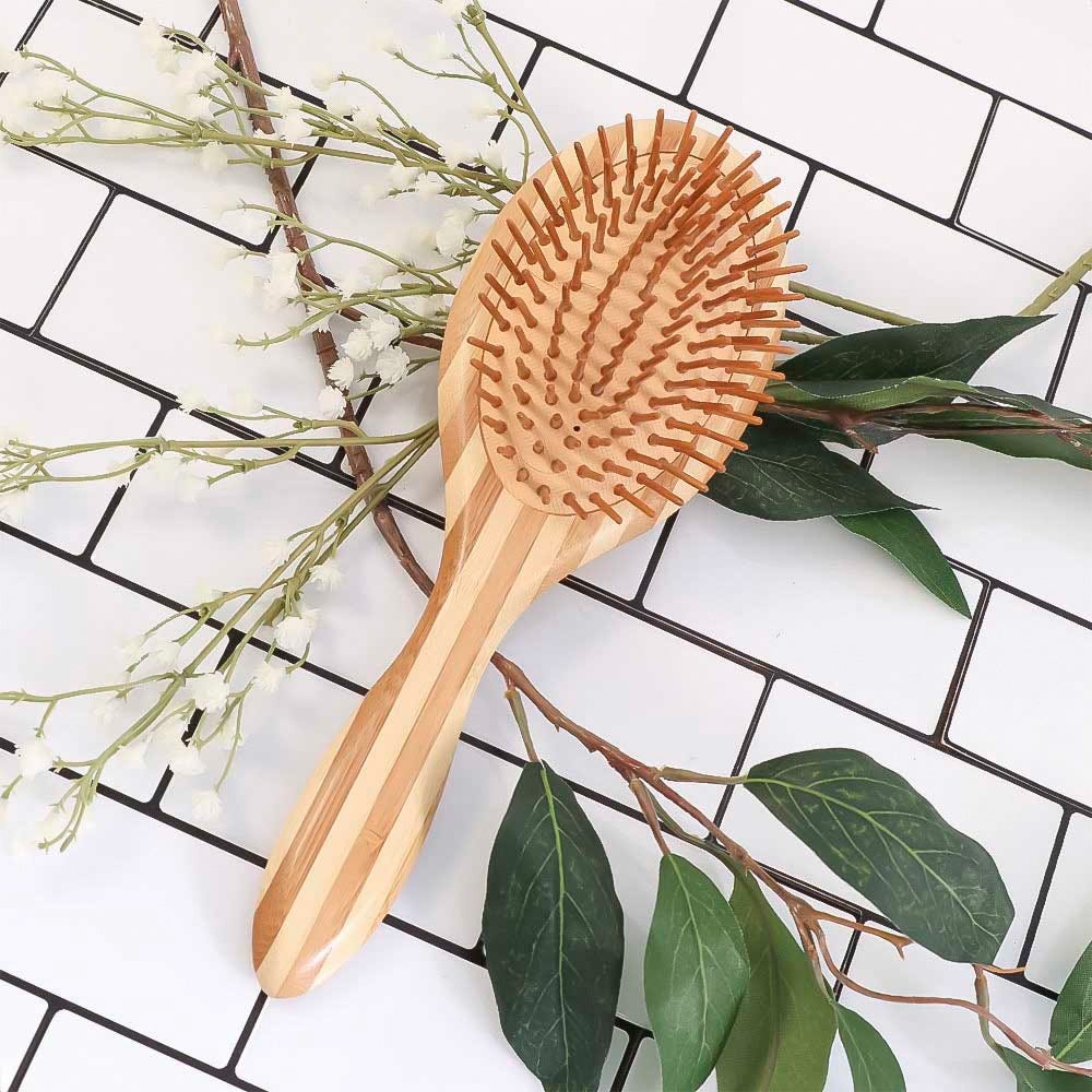 LOMA Bamboo Oval Paddle Brush