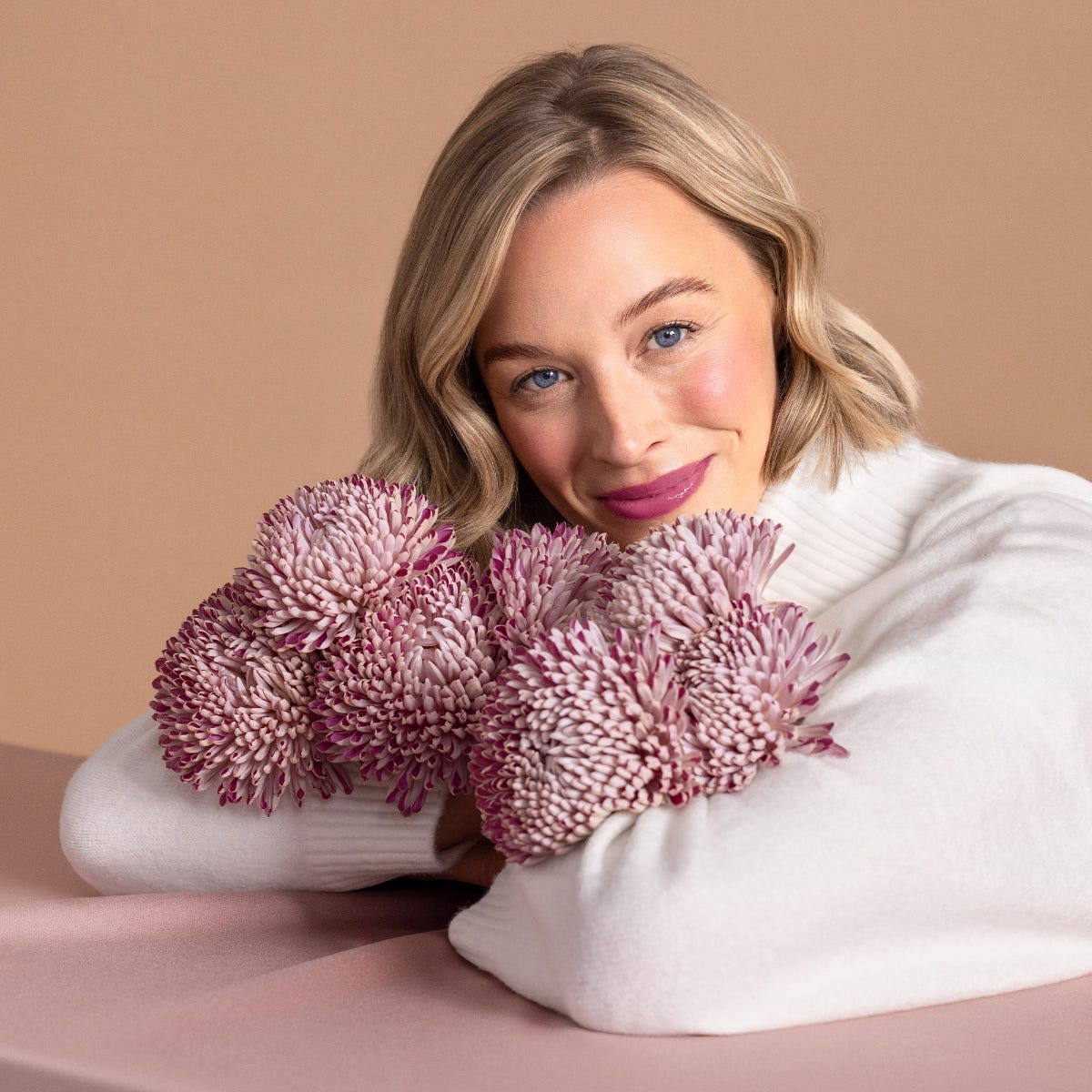 12135458-Farbe-Snuggle Berry