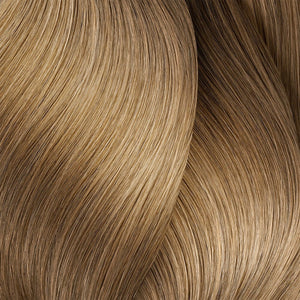 9 Sehr hellblond