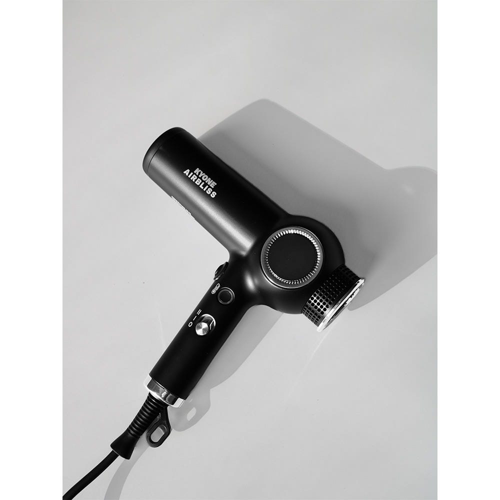 KYONE AB-02 Airbliss Schwarz Haartrockner
