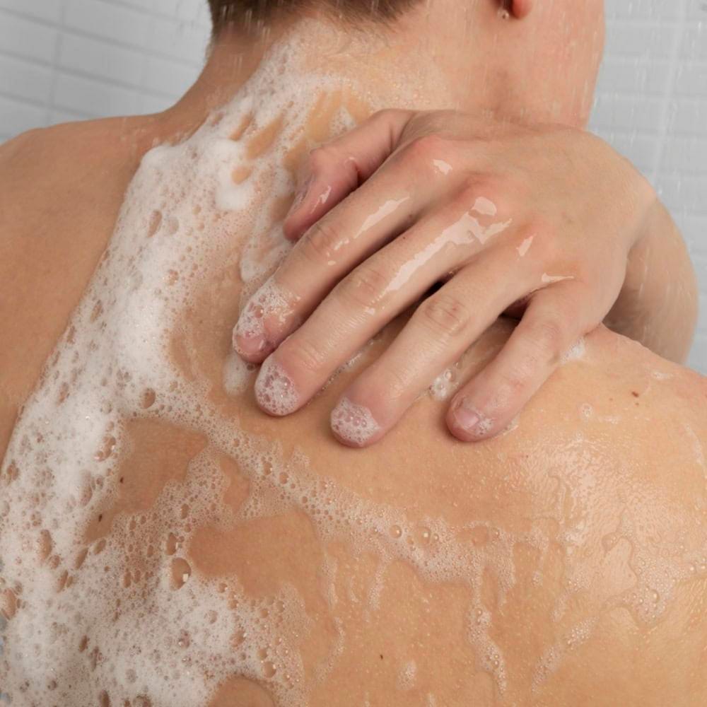 Attitude Clean Beauty super leaves men - Shower Gel - Patchouli & Bourbon 415 ml